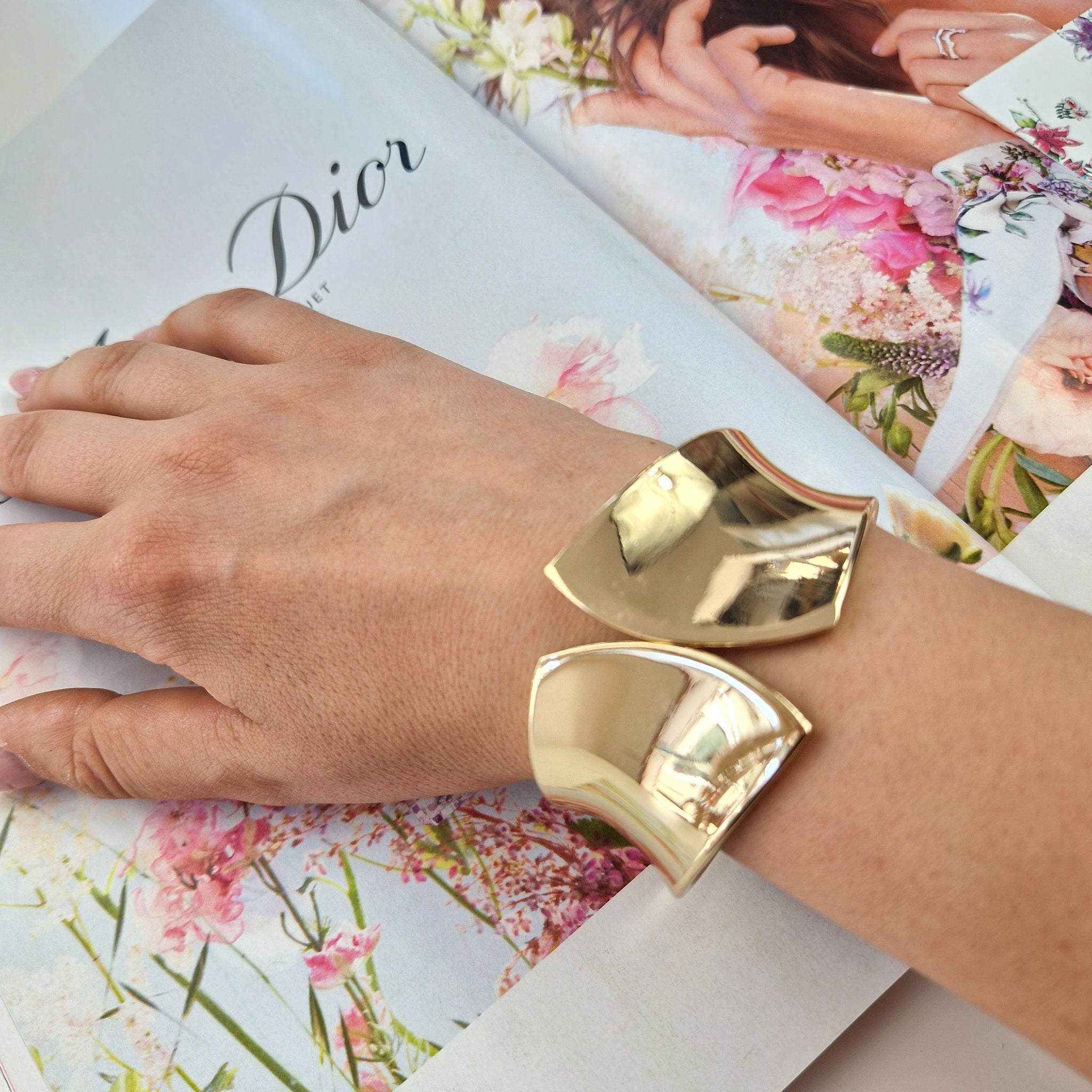 Bracciale rigido