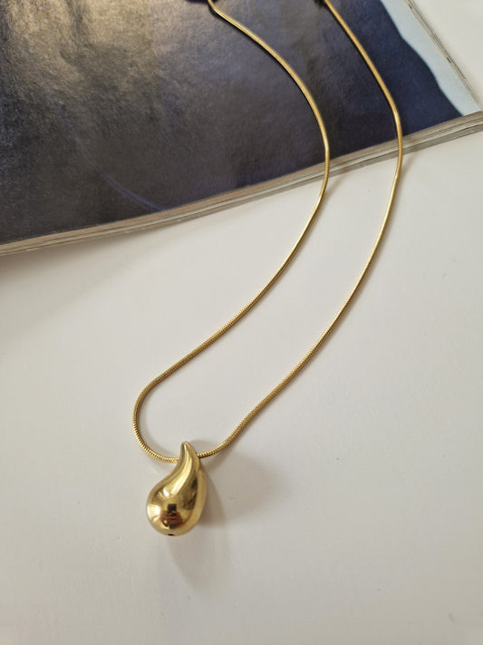 Collana goccia