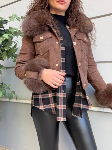 Giacca con dettagli in ecopelliccia